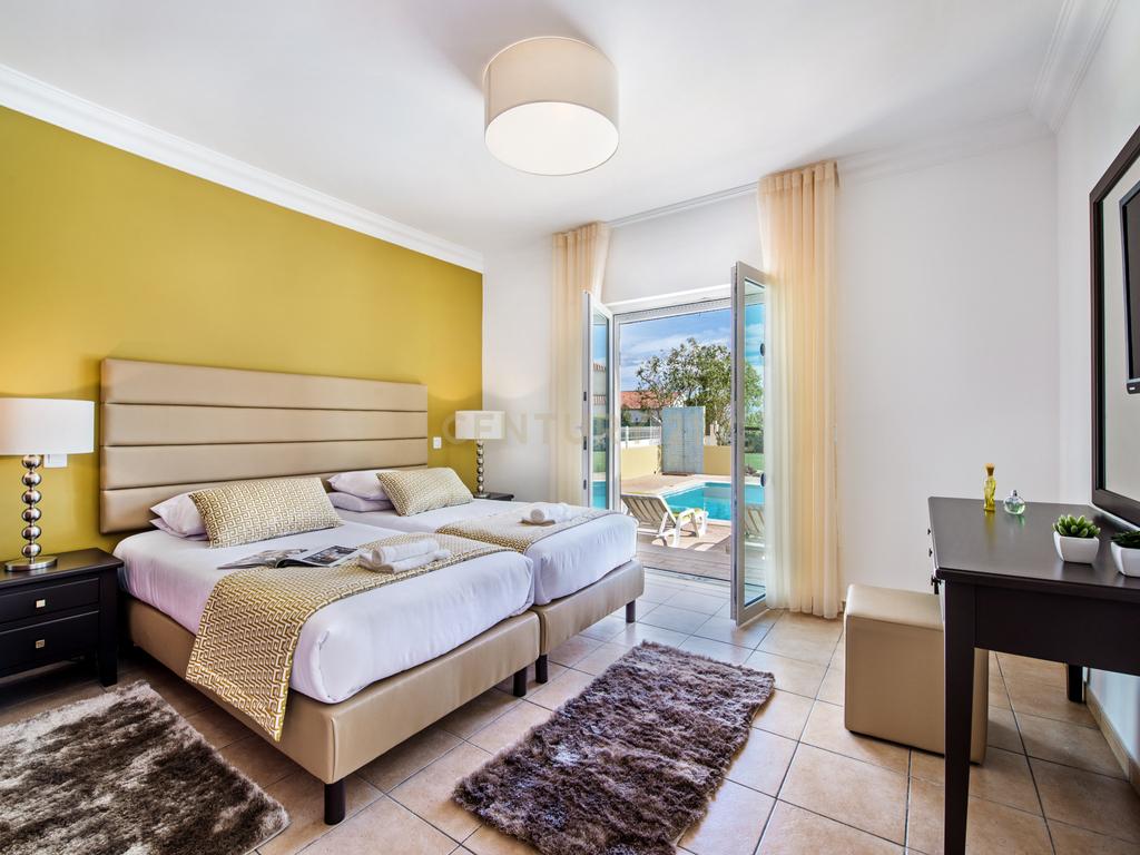 Luxuosa Moradia T4 em Olhão, Faro - 320m² por 795.000€ - Image 16